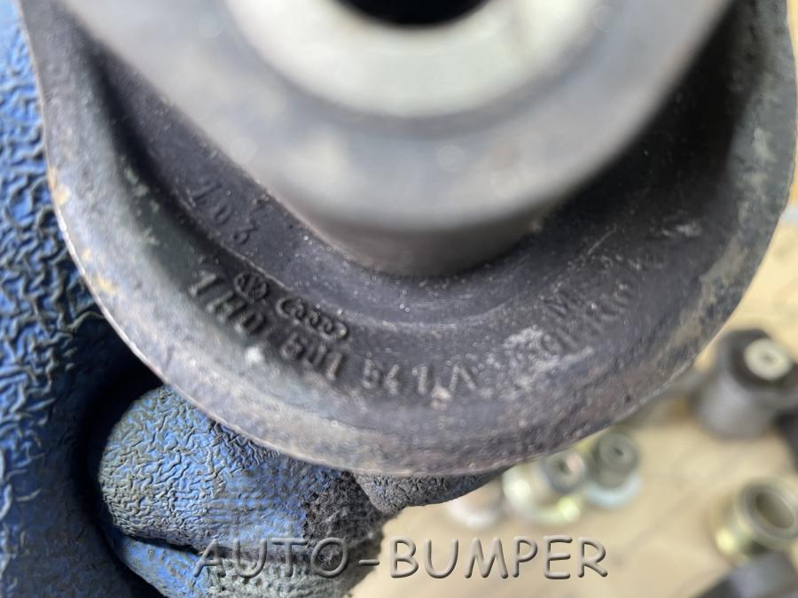 VW Golf, Jetta 1992- Сайлентблок задней балки  1H0501541A